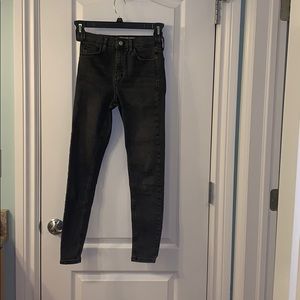 TOPSHOP JAMIE HIGH WAISTED JEANS BLACK GREY